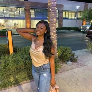 Meet your Posher, Tabitha